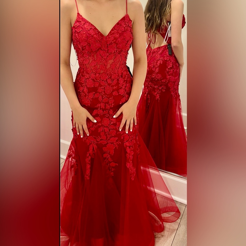 Camille La Vie Red Floral Appliqué Tulle Prom Gown